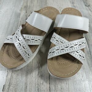 New Extreme Comfort Women's White Sandals #454